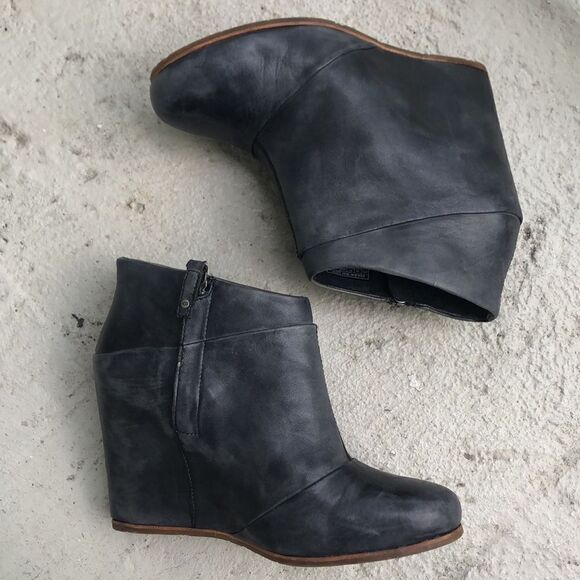 Ugg Carmine ankle boots - Picture 3 of 10